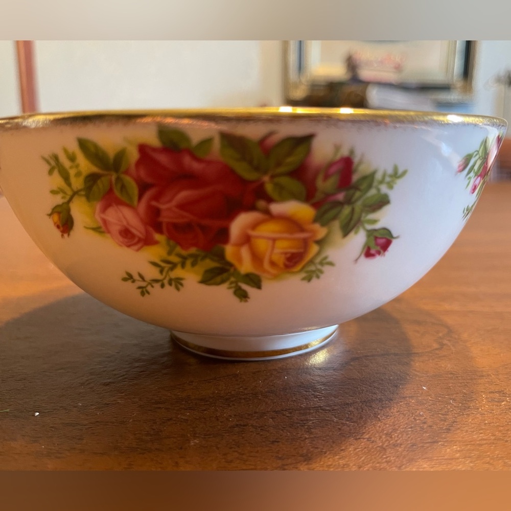 Vintage Royal Albert Bowl Old Country Roses Pattern